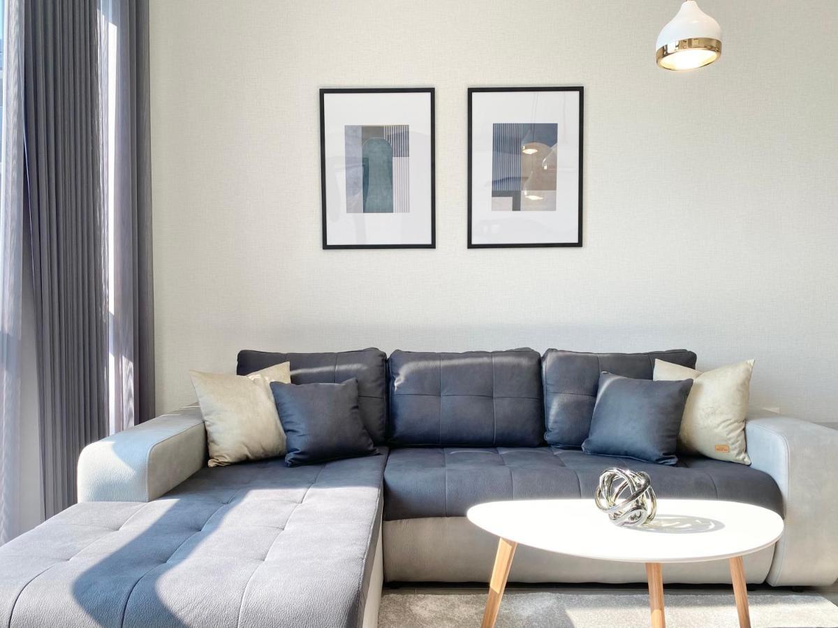 Private Apartment For 4 Guests And Parking Plovdiv Exterior photo